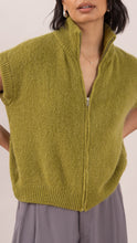 CHARLI LEIGH SLEEVELESS ZIP CARDIGAN