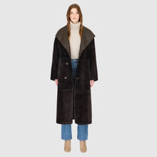 HISO  MELONI CHOCOLATE SHEARLING COAT