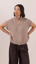 CHARLI LEIGH SLEEVELESS ZIP CARDIGAN