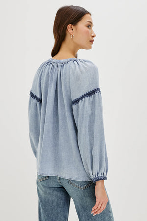 TOSHI BLOUSE IN MEDIUM CLOUD WASH BY RAILS FALL 25