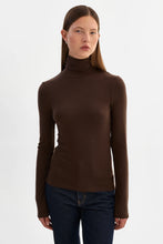 LA MARQUE SADIE TURTLENECK