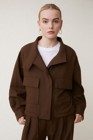 DONA CHOCO SHORT JACKET WITH BUTTONS AND POCKETS BY SUNCOO FALL 24