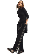 SWEATSUIT TARYN/JUDY BY MICHAEL STARS FALL 25