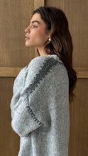 CHARLI CLEO SWEATER