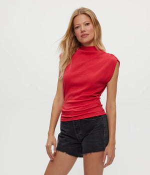 AMARA POWER SHOULDER TEE FALL 25