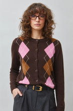 SUNCOO PARIS GISCA ARGYLE SWEATER IN CAFE