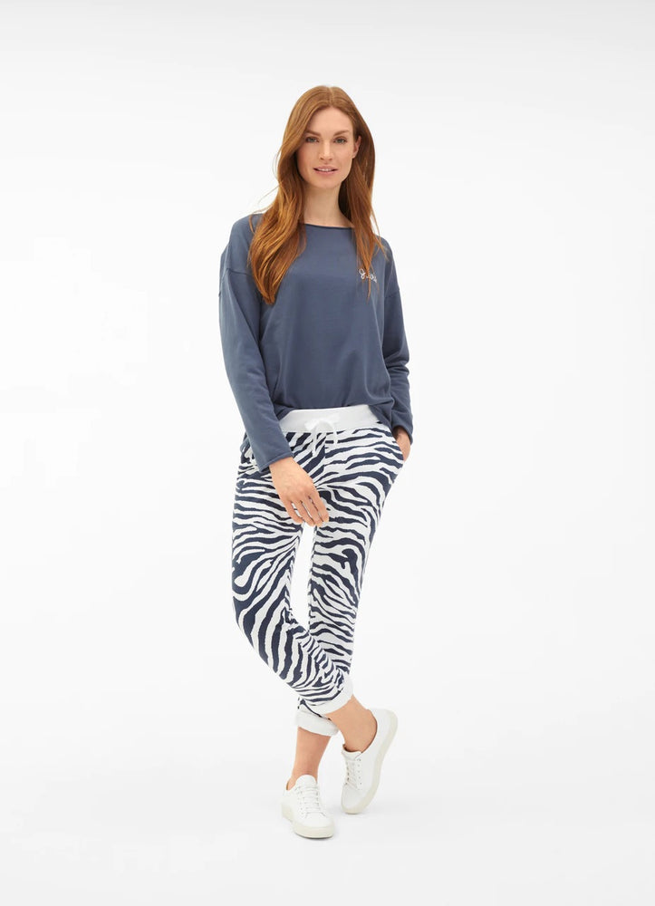 
            
                Load image into Gallery viewer, LOOSE FIT ZEBRA SWEATPANTS SPRING 22
            
        