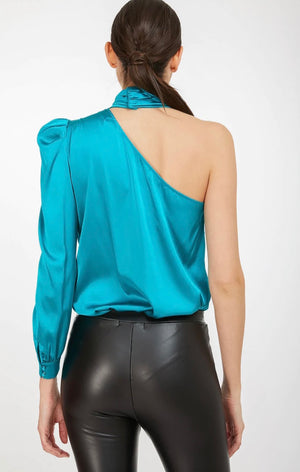 
            
                Load image into Gallery viewer, GENERATION LOVE ROSARIO BLOUSE EMERALD FALL 23
            
        