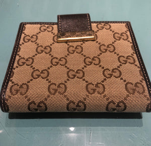 GUCCI VINTAGE FOLD OVER WALLET FALL 23