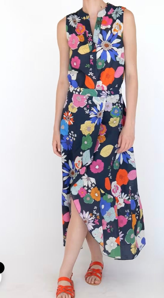 
            
                Load image into Gallery viewer, MYRNA SKIRT IN NAVY SPRING 23
            
        